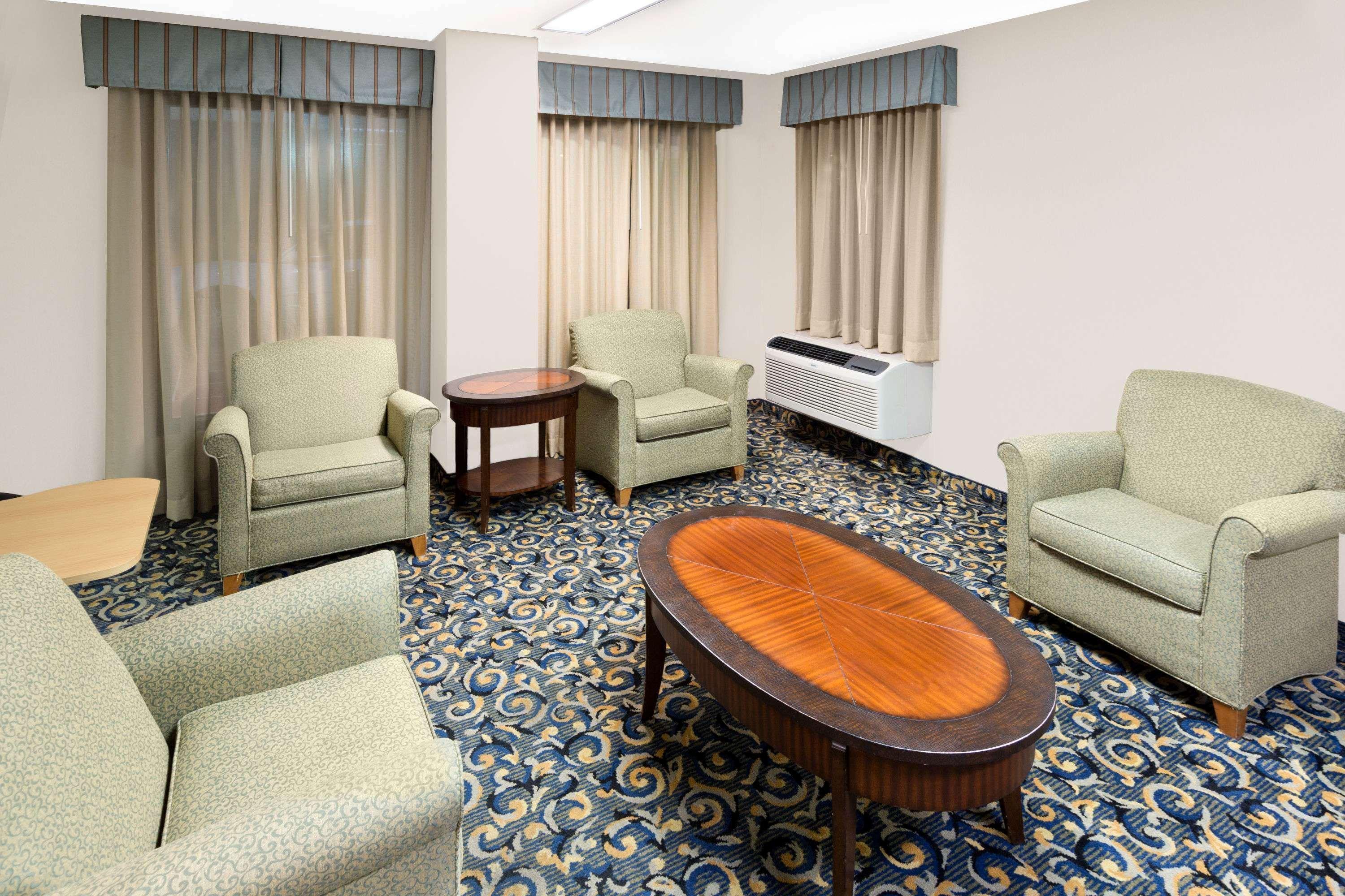 Super 8 By Wyndham Hattiesburg South Dış mekan fotoğraf